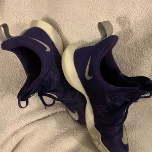 NIKE SNEAKERS BASKETBALL SHOES ATHLETIC MENS